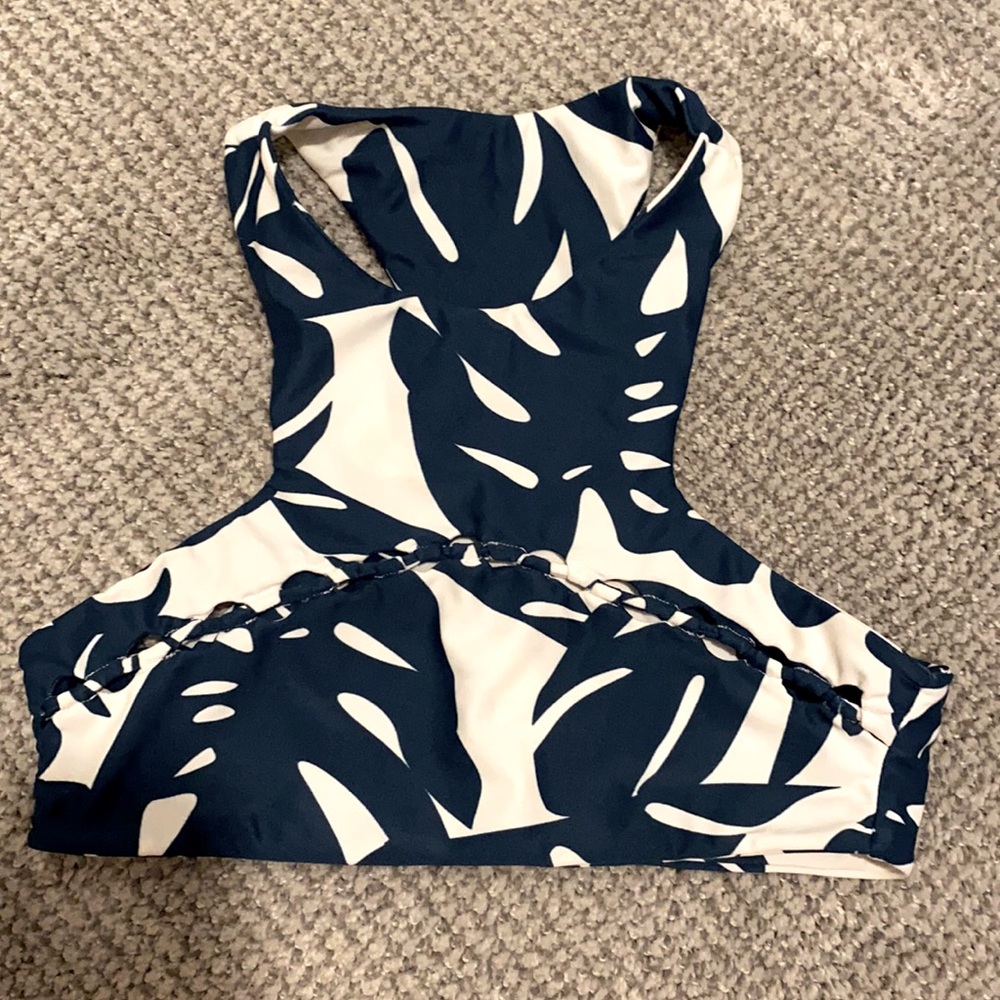 Mikoh bikini top